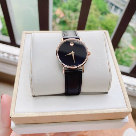 Movado Women\'s Classic Gold Leather Watch New main image 6